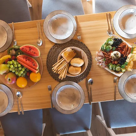 Alpehytte Krupa Przy Termach